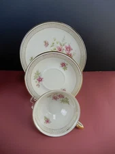 Art Deco Desing Set of Cup, Saucer, Dessert Plate Seltmann Weidman K Bavaria, 