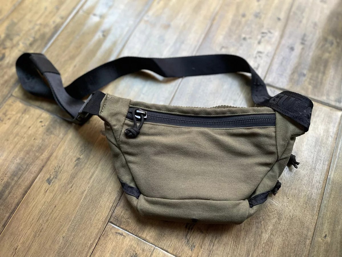 GUESS Made in USA Waist Bag Corduroy Olive Army Green Fanny Pack Bag Vintage