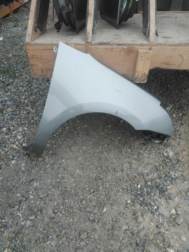 Used Front Right Fender fits: 2009 Nissan Sentra 2.0L Front Right Grade A Foto 2 de 4