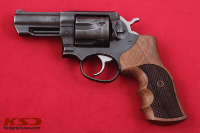 KSD Marke Ruger GP100 kompatibel Walnuss Griffe Dragon Skin