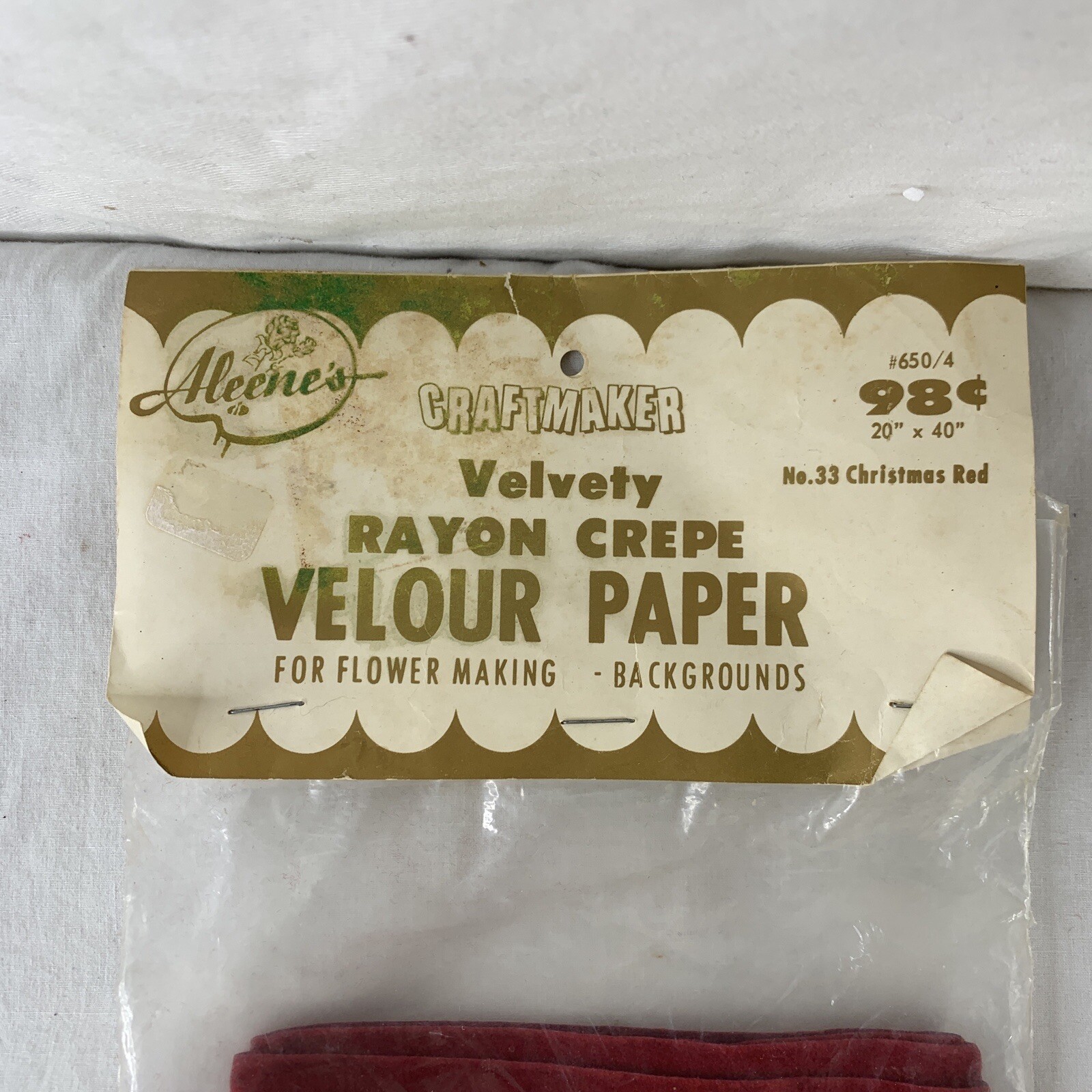 Vtg Aleene's craftmaker velvety rayon crepe velour paper 20x40 christmas red NOS