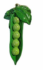 "Like Five Peas in a Pod" Christmas Tree Ornament Roman Inc. NWT 5" Vegetable