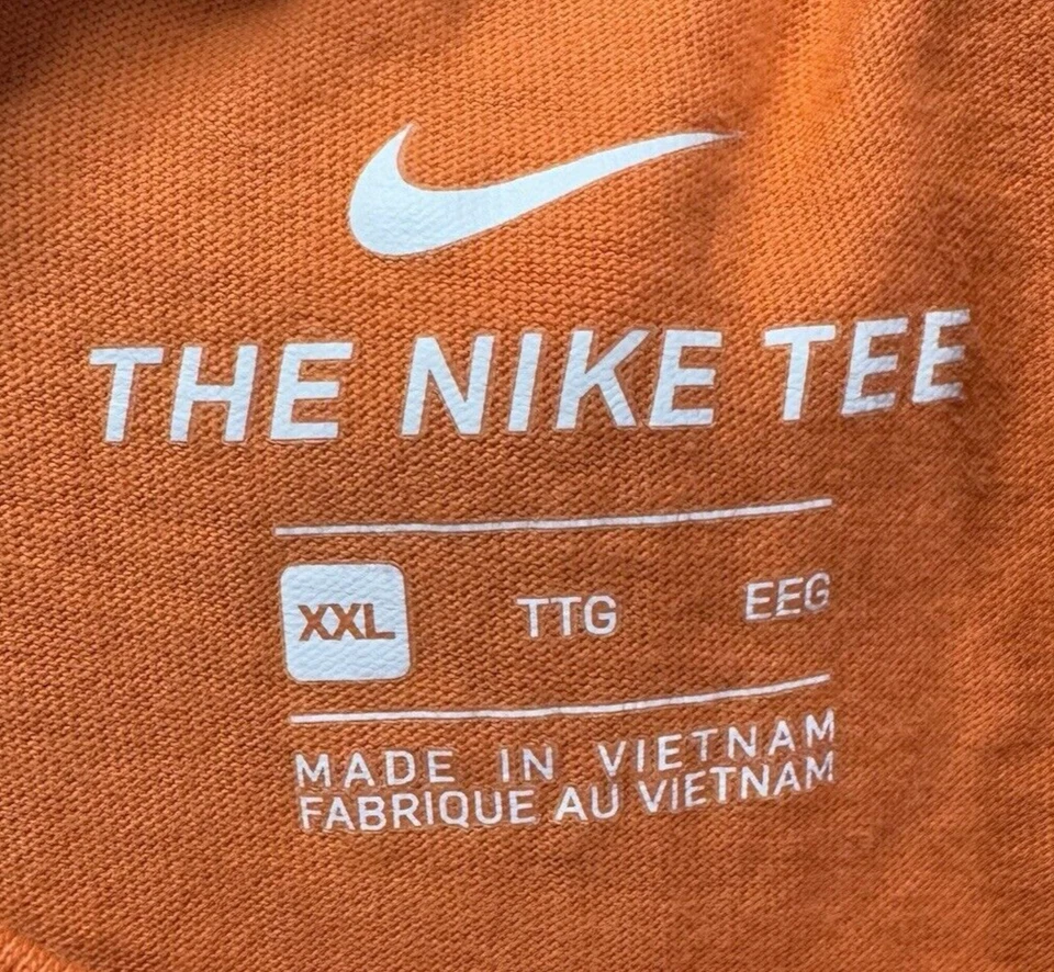 Camisa Nike Para Mujer 2XL Naranja Gráfico Swoosh Estampado Completo Manga Corta Informal Foto 2 de 4