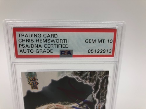 CHRIS HEMSWORTH PSA AUTO Signed card THOR: RAGNAROK grade MARVEL PSA GEM MINT 10 - Picture 3 of 10