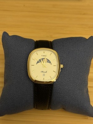 Noah x Timex Oval Moon Phase Watch   Black/Gold   Unworn Brand New (BNIB)