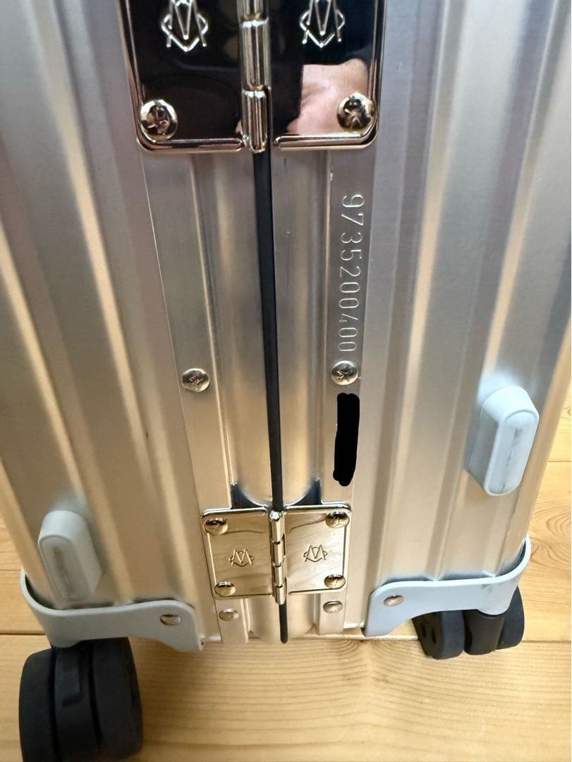 Rimowa Classic Cabin 33L Silver 4-wheels Carry Case Suitcase | eBay