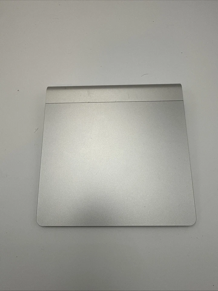 Apple Magic Keyboard (a1314) and Apple Magic Trackpad (a1339) Wireless - Image 4 of 4