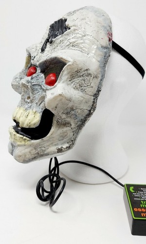 Plastic Rubies Halloween Skull Mask Light Up Eyes Skeleton Ghoul Cosplay Costume - Picture 7 of 9