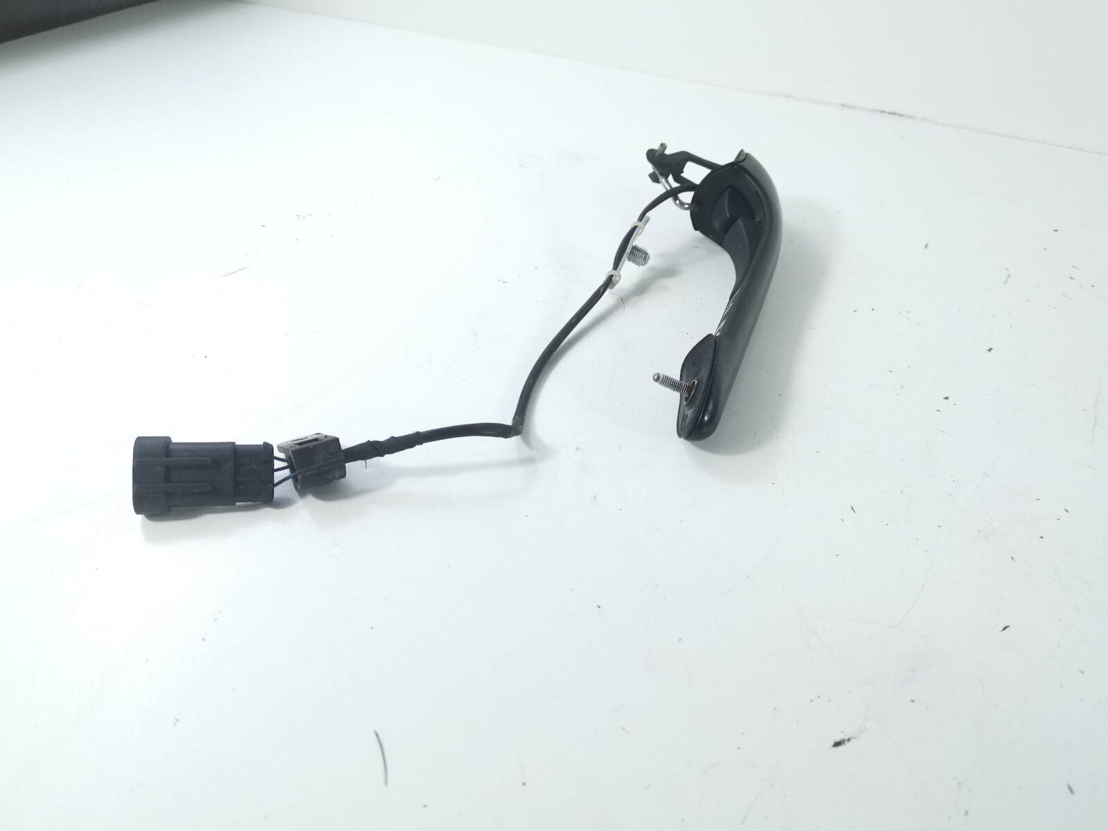 2008-2015 Maserati GranTurismo Front Right Exterior Door Handle Passenger