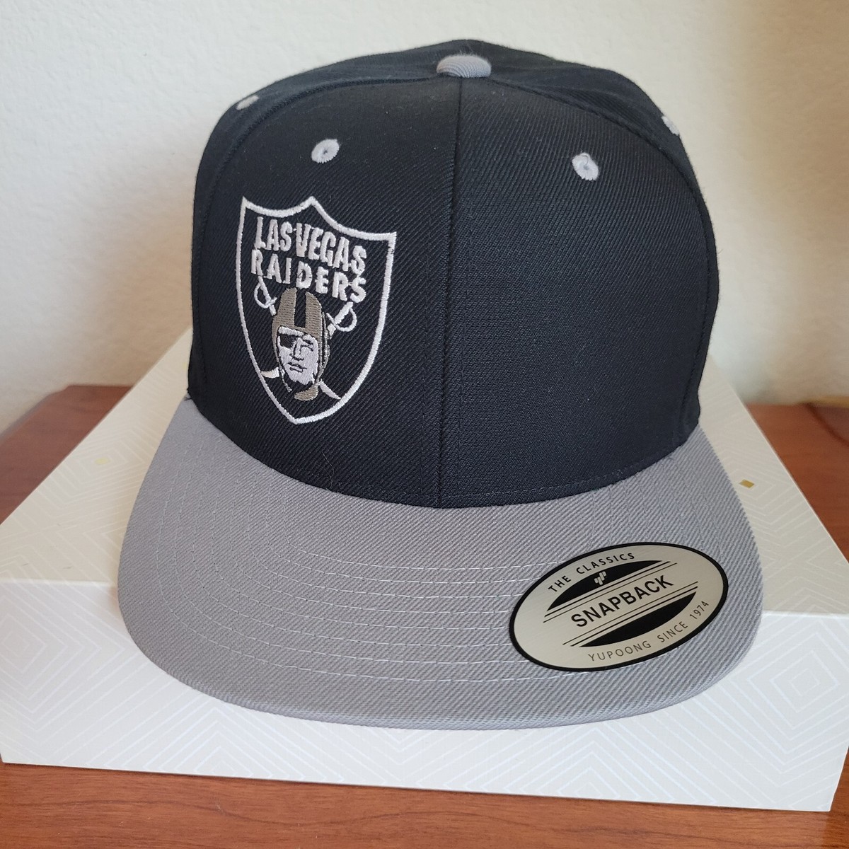 Las Vegas Raiders The Classics Yupoong Snapback Black/ Grey Hat | eBay