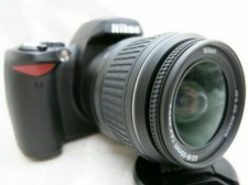 Nikon D40X 10.2MP digital SLR camera w. AF-S 18-55mm lens superb