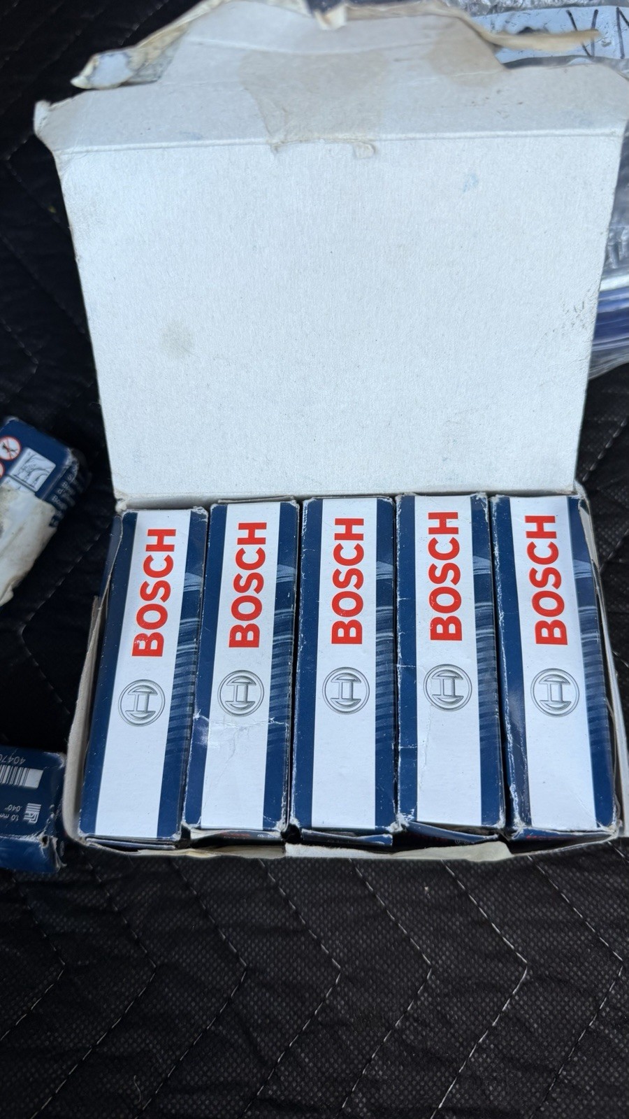 Bosch Spark Plugs FR8DPP33 Double Platinum Spark Plugs 14 Piece Set