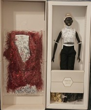 Integrity Toys X Magia 2000 Runway In Milan Colette Duranger Fashion Doll NRFB