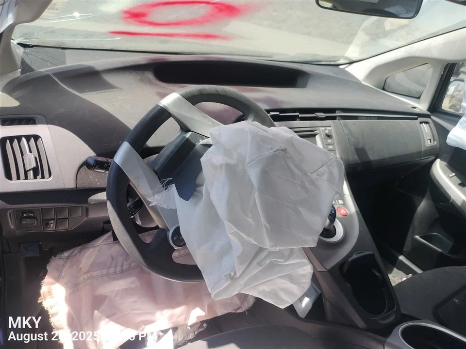 PRIUS 2014 锁执行器 6646255 — 第 3/4 张图片