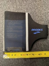 Brooks Running Armband Phone Holder Black Blue Adjustable Touch Screen Workout