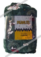 PEANUTS Snoopy Green Christmas Plush Oversized Throw 60x72 New 6 7/637 