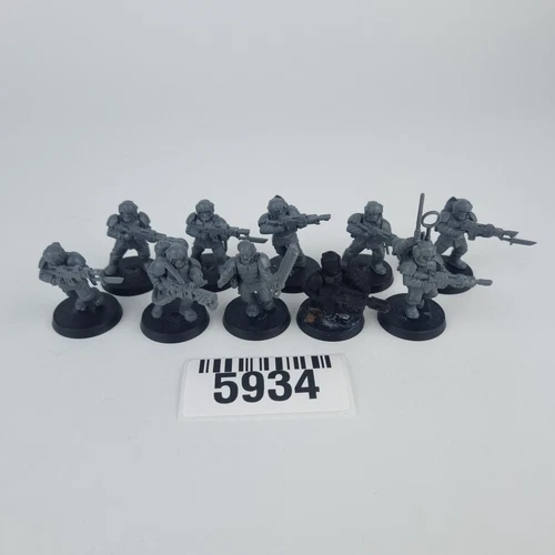 GamesWorkshop Warhammer 40000 Astra Militarum Cadian Shock Troops-classic sculpt
