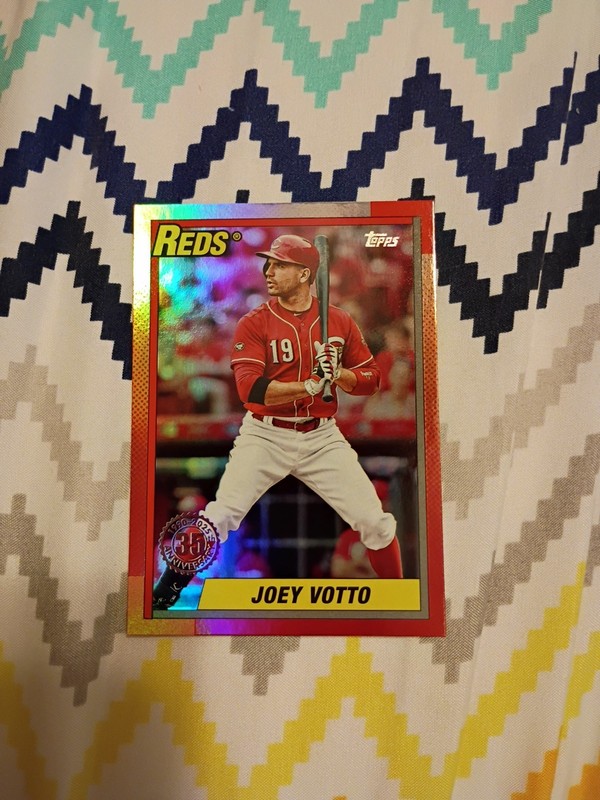 Joey Votto #U90-42 2025 Topps Update 35th Anniversary Holofoil