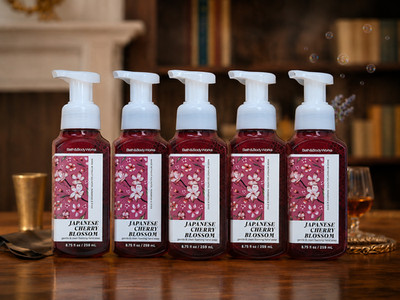Bath & Body Works - Japanese Cherry Blossom Foaming Hand Soap 8.75 oz   [5 Pack]