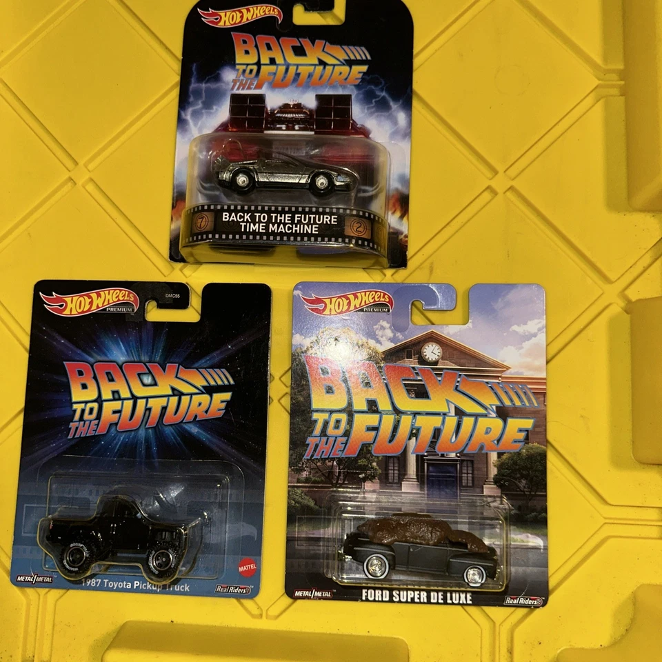 Hot Wheels Retro Entertainment Back To The Future mix set de 3 Foto 4 de 4