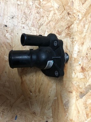 Thermostat Ford  Volvo C30 S40 S80 II V50 2.0 Duratec