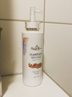 Clarifying &Moisturizing Körperlotion  