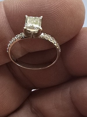 Woman's Diamond engagement ring .92 carat Center Stone Clarity enhanced size 5.5