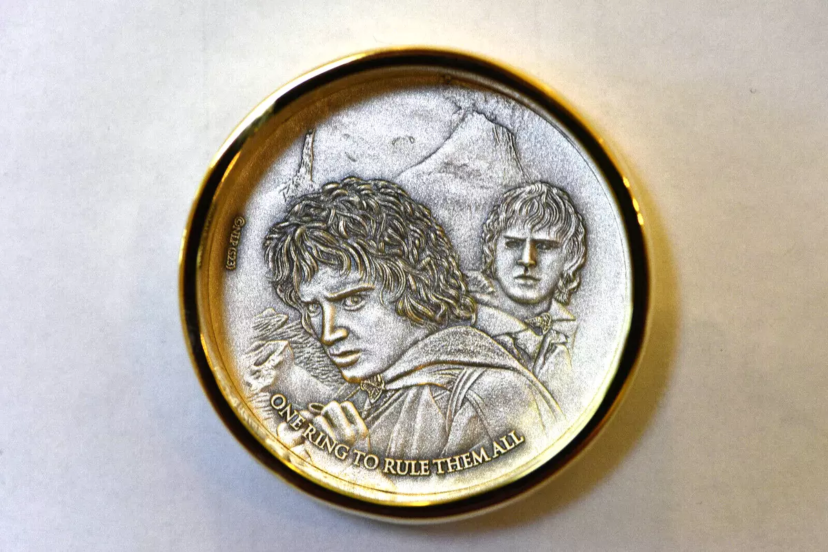 2023 THE ONE RING 3oz silver coin c w 24KT plating 5 Samoa Royal