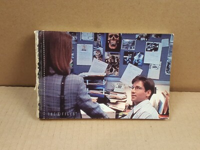 Harper TV Tie In The X-Files Picture Postcards Book 30 Total Cards Preowned