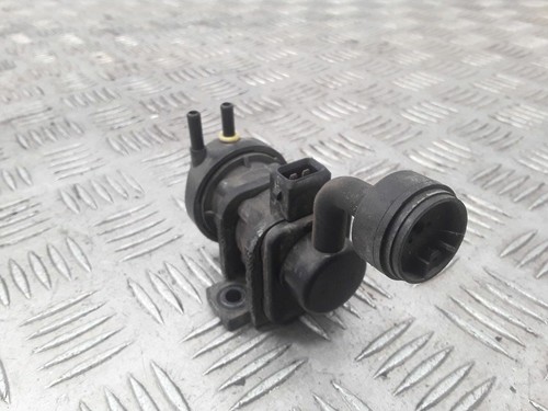 Opel Vectra B 2001 Diesel 74kW Turbolader Druckwandler Magnetventil VEI41324