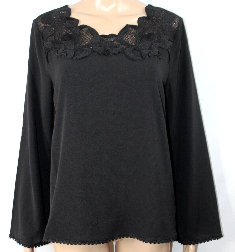 Blusa Sunny Leigh preta gola de renda transparente manga comprida nova com etiquetas M