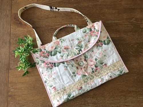 SALE! QUILT PORTFOLIO BAG Laptop Case made w/ LAURA ASHLEY Roses MOP Button NEW