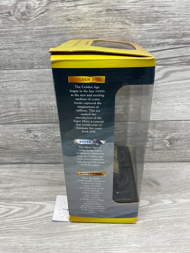 Marvel Antorcha Humana Peltre Estatua Edad de Oro Cómic Libro Campeones Foto 2 de 3