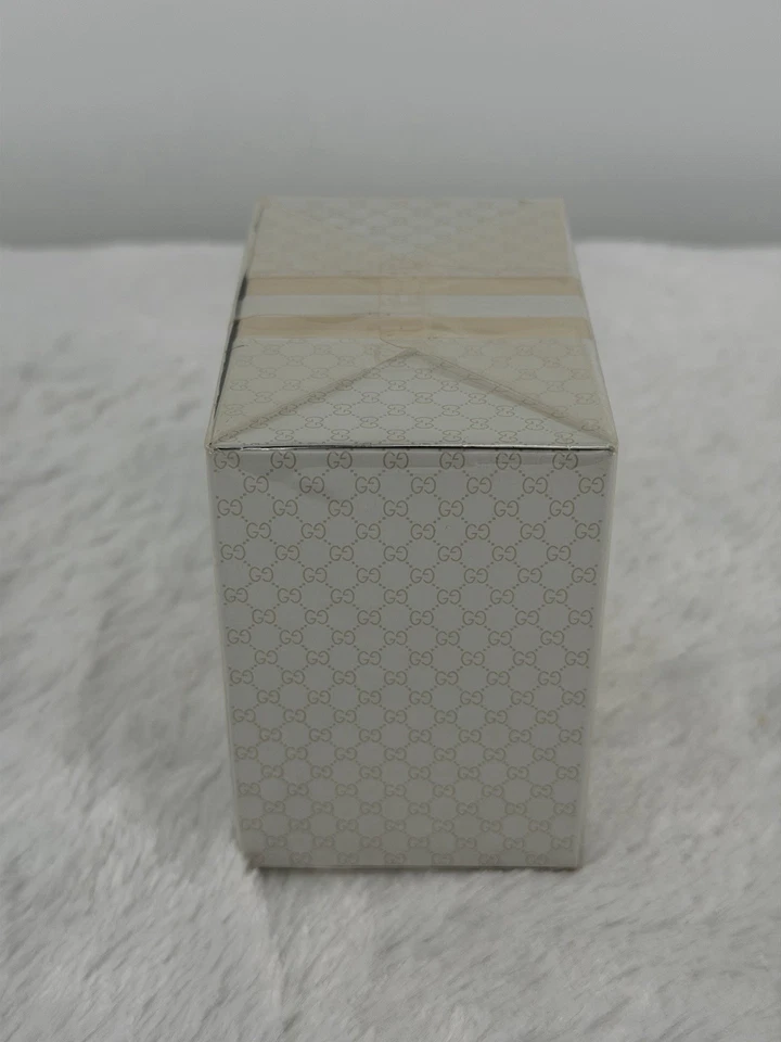 Gucci Première Eau de Toilette 75 ml / 2,5 oz para mujer - Caja sellada Foto 4 de 4