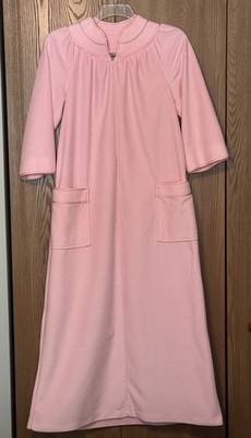 Vintage Evelyn Pearson Zip Up Housecoat Soft Robe, Size M, Pink, Made In USA