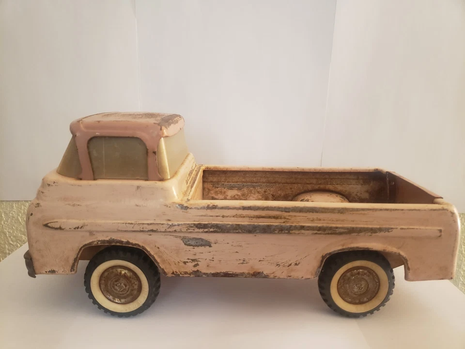 Juguete de hojalata camioneta Ford Econoline de Nylint Foto 2 de 4