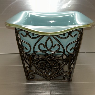 Southern Living At Home Tuscan Everyday Square Baker & Iron Rosedale Holder