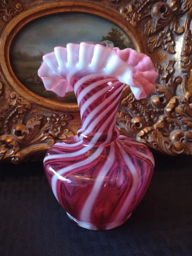 Fenton Vase Cranberry Optic Swirl Stripes Opalescent Red Ruffled Fluted Top