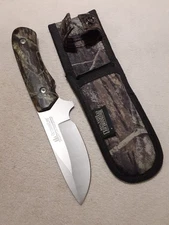 UNITED OUTDOOR LIFE FIXED BLADE HUNTING KNIFE W CAMO SHEATH