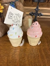 Cracker Barrel Mini Ice Cream Cone Salt & Pepper Shakers Set
