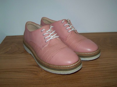 clarks pink brogues