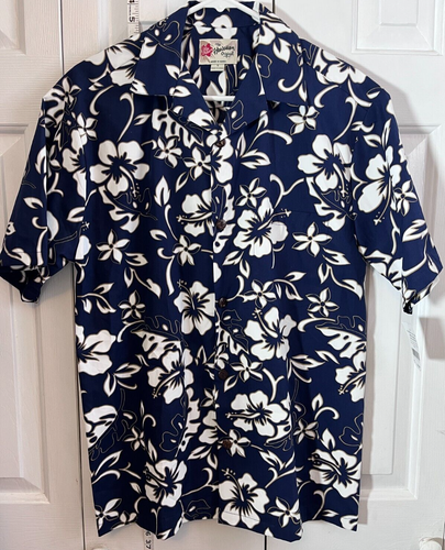 Hilo Hattie Hawaiian Shirt Mens SMALL Navy Blue Floral Hibiscus Button Up HAWAII