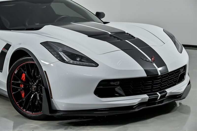 2016 Arctic White Chevrolet Corvette   | C7 Corvette Photo 3