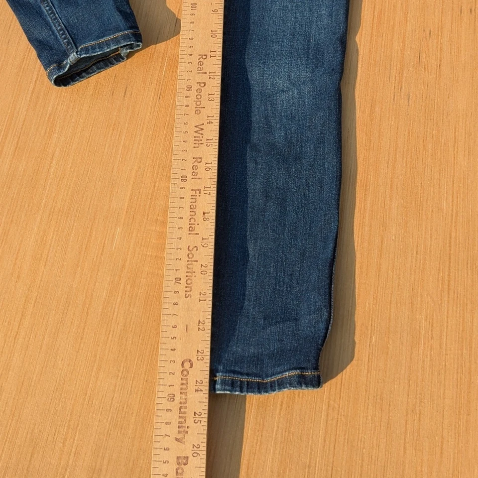 Leggings de mezclilla SPANX lavado oscuro cómodos elásticos para mujer medianos Foto 4 de 4