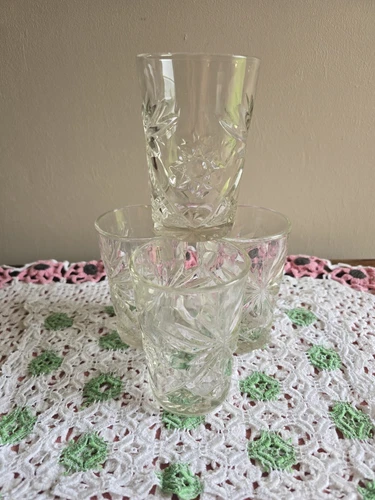 VTG Set Of 4 Anchor Hocking "Star Of  David "Clear Prescut Glass  Flat Tumblers