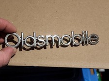 1981 - 1987 Oldsmobile Cutlass Trunk Lid Nameplate Emblem Nos Gm 16502255 Oem X1 1981 - 1987 Oldsmobile Cutlass Trunk Lid Nameplate Emblem Nos Gm 16502255 Oem X1