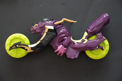HE-MAN AND THE MASTERS OF THE UNIVERSE REVELATION PANTHOR BIKE