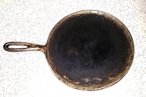 Vintage Wagner Ware Sydney O 9.5" cast iron flat bottom skillet/griddle #1108