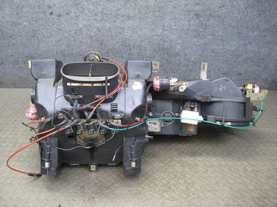 82-85 MERCEDES W123 300D A/C AIR CONDITION EVAPORATOR HEATER CLIMATE BOX OEM