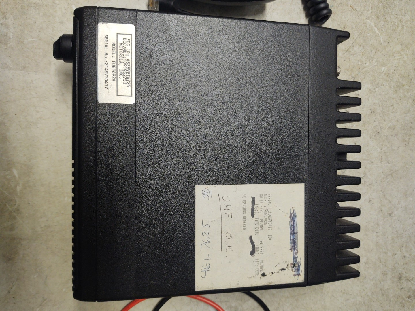 Motorola Maxtrac UHF 2way mobile radio with mic